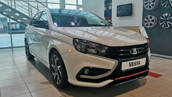 В Японии продолжают продавать новые машины LADA, несмотря на санкции В Японии продолжают продавать новые машины LADA, несмотря на санкции