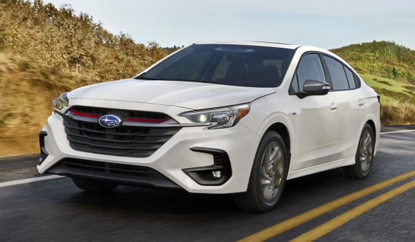 Седан Subaru Legacy обновлен после модели Outback Седан Subaru Legacy обновлен после модели Outback