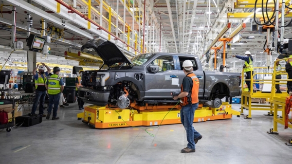 Электрический пикап Ford F-150 Lightning оказался производительнее, чем ожидалось Электрический пикап Ford F-150 Lightning оказался производительнее, чем ожидалось