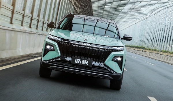 Новый кроссовер Dongfeng Aeolus Haoji готов к производству Новый кроссовер Dongfeng Aeolus Haoji готов к производству