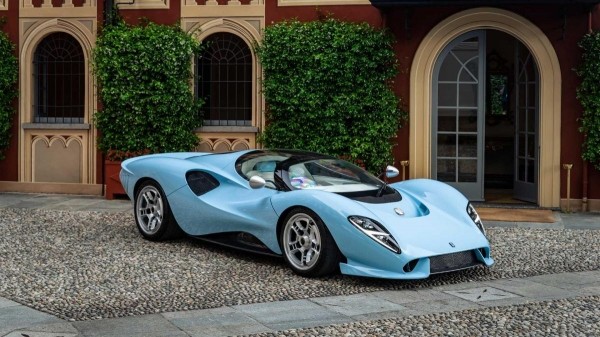 Экстравагантный суперкар De Tomaso P72 эффектно появился на озере Комо Экстравагантный суперкар De Tomaso P72 эффектно появился на озере Комо