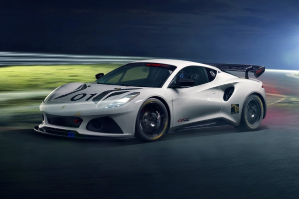 Гоночный Lotus Emira GT4 — только с мотором Toyota Гоночный Lotus Emira GT4 — только с мотором Toyota