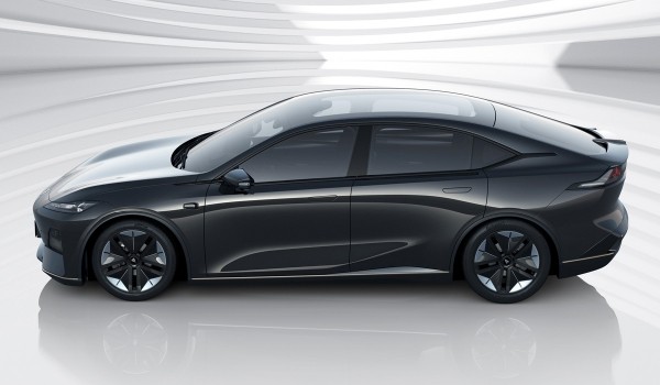 Компания Changan представила серийный лифтбек Shenlan SL03