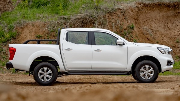 Компания DONGFENG начала в РФ продажи нового рамного пикапа DF6 с 31 мая 2022 года