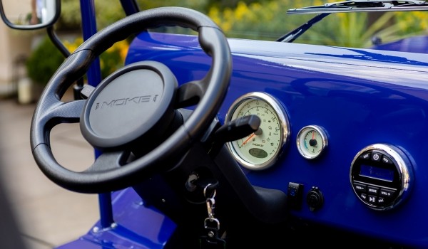 В Англии начали выпускать Electric Moke