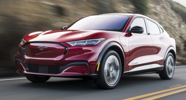 Китайский производитель CATL поставит Ford, BMW аккумуляторы с завода в Северной Америке Китайский производитель CATL поставит Ford, BMW аккумуляторы с завода в Северной Америке