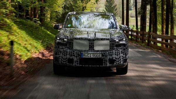 Компания BMW тестирует прототип обновленного кроссовера X6