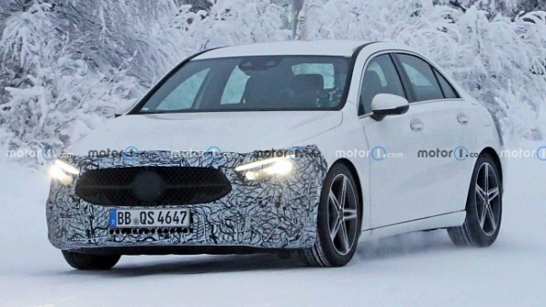 Компания Mercedes-Maybach представит более роскошную версию родстера SL