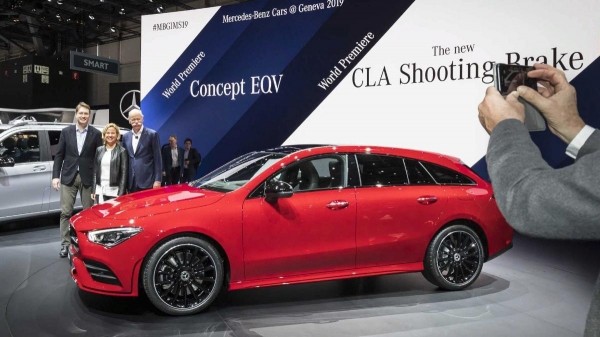 Компания Mercedes-Maybach представит более роскошную версию родстера SL