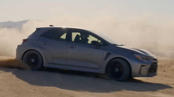 Компания Renault скоро определится со своим будущим на российском рынке Компания Renault скоро определится со своим будущим на российском рынке