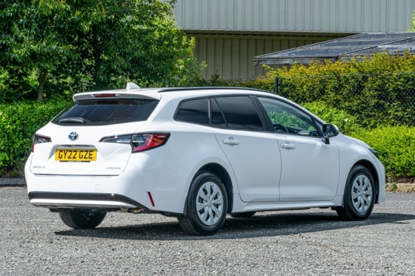 Компания Toyota показала коммерческую версию универсала Corolla 