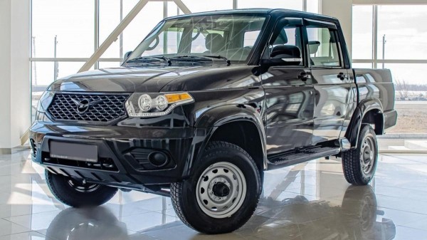 Компания УАЗ в апреле 2022 года снизила продажи в РФ на 36%