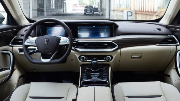 Кроссовер FAW Bestune T77 в РФ стал дороже на 250 тыс. рублей Кроссовер FAW Bestune T77 в РФ стал дороже на 250 тыс. рублей