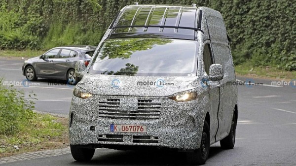 Новый ассистент от Ford будет автоматически замедлять авто до разрешенной скорости