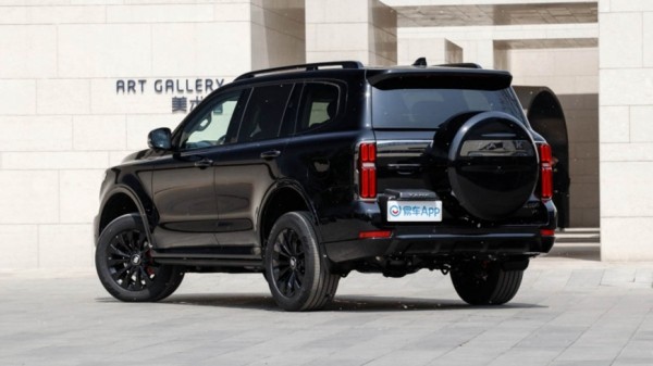 Новый внедорожник Tank 500 оказался популярнее Toyota Land Cruiser 300 у водителей из Китая Новый внедорожник Tank 500 оказался популярнее Toyota Land Cruiser 300 у водителей из Китая
