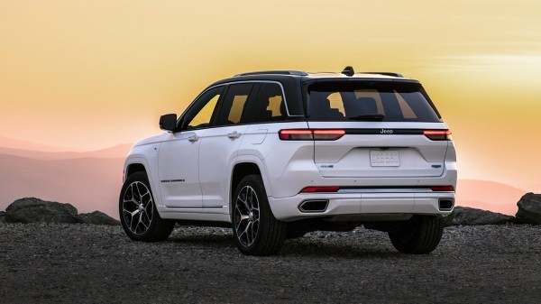 Stellantis отзывает Jeep Grand Cherokee и Dodge Durango в США из-за потери мощности Stellantis отзывает Jeep Grand Cherokee и Dodge Durango в США из-за потери мощности