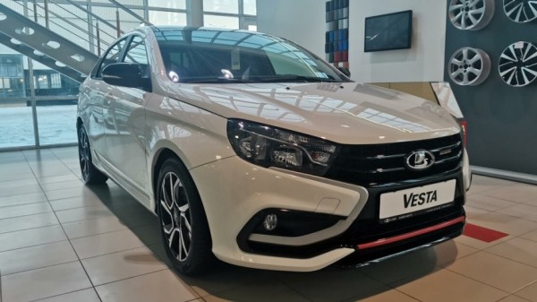 В Японии продолжают реализовывать новые автомобили LADA в условиях антироссийских санкции В Японии продолжают реализовывать новые автомобили LADA в условиях антироссийских санкции