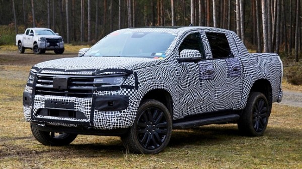 В Сеть попали первые шпионские фото интерьера Volkswagen Passat 2024 года В Сеть попали первые шпионские фото интерьера Volkswagen Passat 2024 года