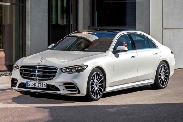 В Сети появился рендер на Mercedes S-class с дизайном от BMW 