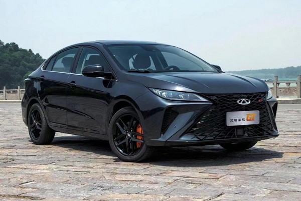 Представлен седан Chery Arrizo 5 GT: мощный мотор и рестайлинг