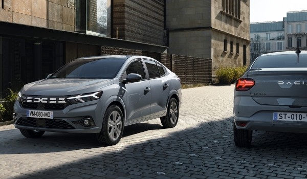 Dacia меняется: новый логотип, рестайлинг гаммы и ограничитель скорости Dacia меняется: новый логотип, рестайлинг гаммы и ограничитель скорости