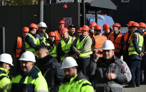 "Таких уже сотни тысяч": на что решились гастарбайтеры в России "Таких уже сотни тысяч": на что решились гастарбайтеры в России