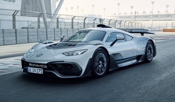 Mercedes-AMG One с техникой Формулы-1 все-таки стал серийным Mercedes-AMG One с техникой Формулы-1 все-таки стал серийным