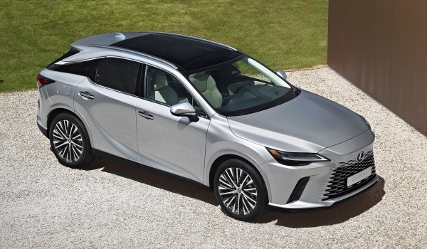 Представлен кроссовер Lexus RX пятого поколения Представлен кроссовер Lexus RX пятого поколения