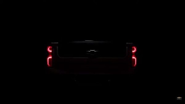 Компания Chevrolet готовит внедорожный пикап Silverado ZR2 Bison Компания Chevrolet готовит внедорожный пикап Silverado ZR2 Bison