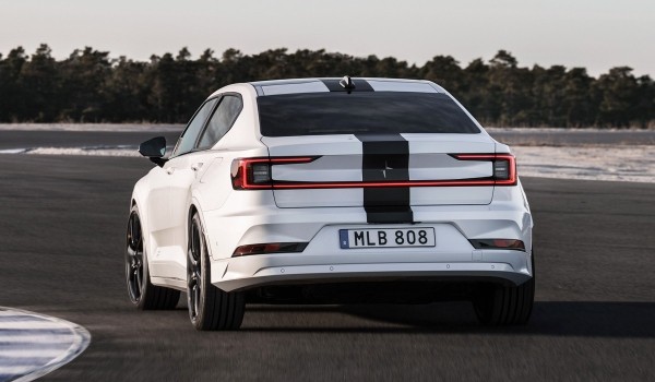 У лифтбека Polestar 2 появилась «горячая» версия