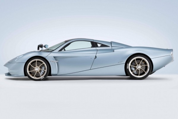 Гиперкар Pagani Huayra Codalunga махнет хвостом на прощание