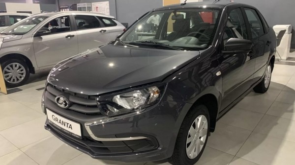 Дилеры назвали стоимость «упрощенной» версии LADA Granta Дилеры назвали стоимость «упрощенной» версии LADA Granta