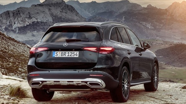 Компания Mercedes-Benz показала кроссовер GLC нового поколения Компания Mercedes-Benz показала кроссовер GLC нового поколения