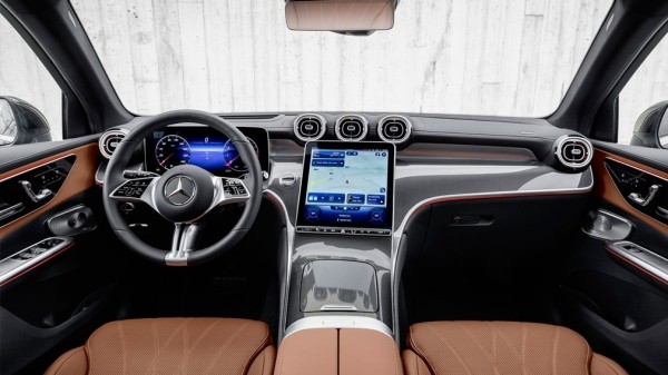 Компания Mercedes-Benz показала кроссовер GLC нового поколения Компания Mercedes-Benz показала кроссовер GLC нового поколения