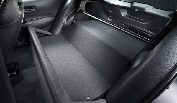 У хот-хэтча Toyota GR Corolla появилась двухместная версия У хот-хэтча Toyota GR Corolla появилась двухместная версия