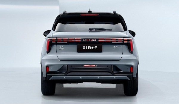 Кроссовер Lynk & Co 01: рестайлинг и новая техника
