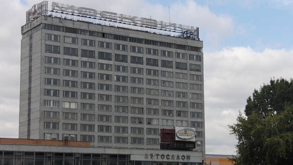 Автоэксперт Игорь Моржаретто назвал нецелесообразным производство автомобилей под маркой «Москвич»