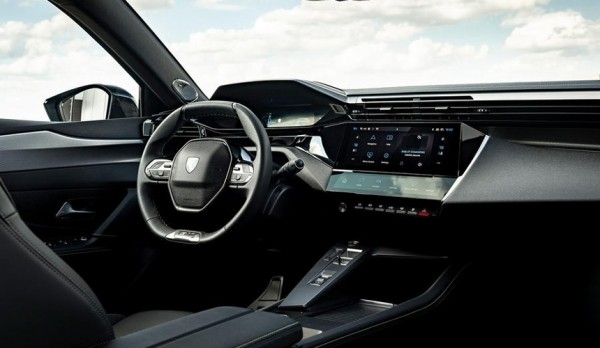 Представлен кросс-лифтбек Peugeot 408 Представлен кросс-лифтбек Peugeot 408