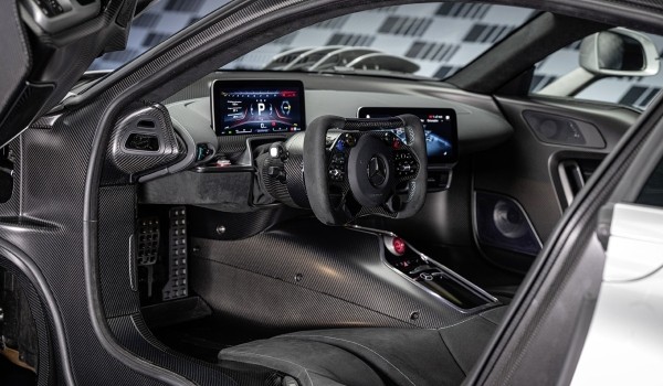 Mercedes-AMG One с техникой Формулы-1 все-таки стал серийным Mercedes-AMG One с техникой Формулы-1 все-таки стал серийным