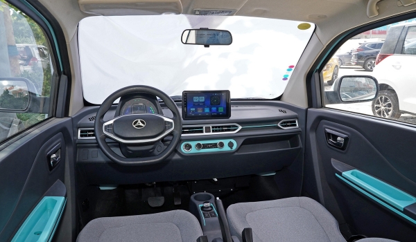 BAIC начал производство двух миниатюрных электромобилей BAIC начал производство двух миниатюрных электромобилей