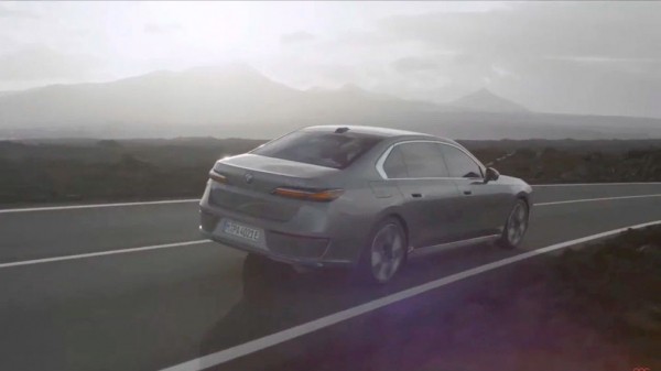 BMW готовит бронированную версию электроседана i7 BMW готовит бронированную версию электроседана i7