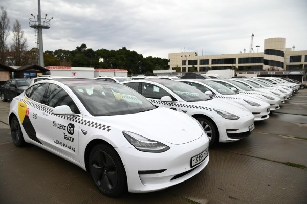 "Таких уже сотни тысяч": на что решились гастарбайтеры в России "Таких уже сотни тысяч": на что решились гастарбайтеры в России