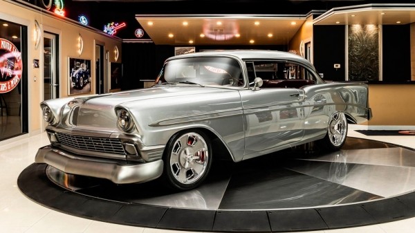 На продажу выставили роскошный рестмод на базе Chevrolet Bel-Air 1956 года выпуска На продажу выставили роскошный рестмод на базе Chevrolet Bel-Air 1956 года выпуска