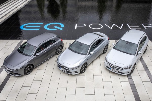 Дайджест дня: Мерседесы на вылет, гиперкар Red Bull и другие события индустрии Дайджест дня: Мерседесы на вылет, гиперкар Red Bull и другие события индустрии