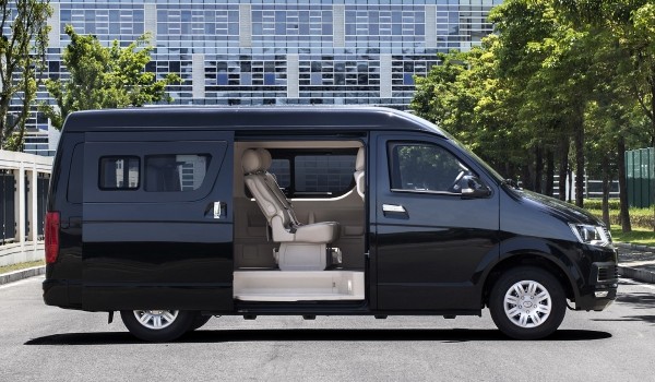 Электрический микроавтобус Soueast Delica: совместный проект