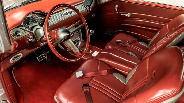 На продажу выставили роскошный рестмод на базе Chevrolet Bel-Air 1956 года выпуска На продажу выставили роскошный рестмод на базе Chevrolet Bel-Air 1956 года выпуска