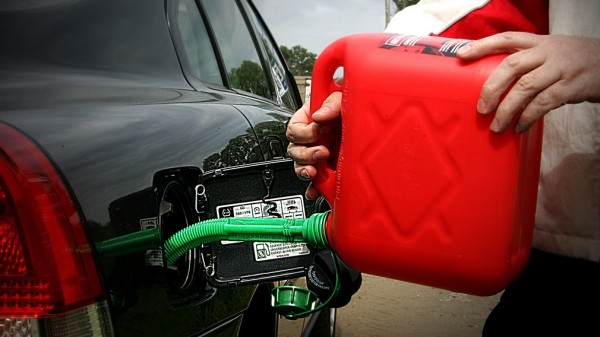 Почему исправный мотор начинает «троить» с приходом летней жары