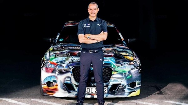 Босс BMW M показал современный 3.0 CSL Hommage на основе M4