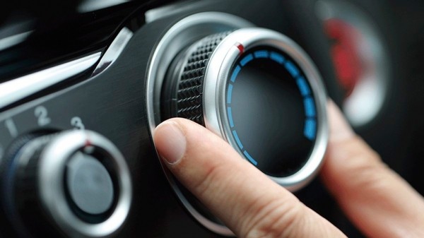 Автоэксперт Ревин объяснил, почему нельзя глушить мотор с включенным кондиционером Автоэксперт Ревин объяснил, почему нельзя глушить мотор с включенным кондиционером