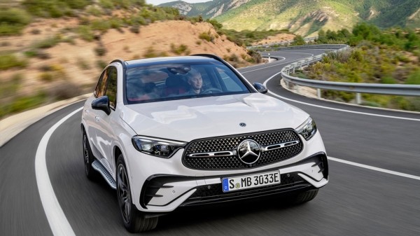Компания Mercedes-Benz показала кроссовер GLC нового поколения Компания Mercedes-Benz показала кроссовер GLC нового поколения